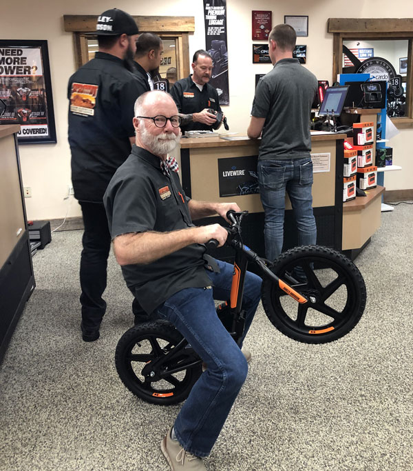 PATRICK ON Irone™ Harley electric bicycle